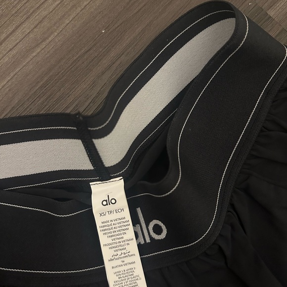 ALO Match Point Short - Picture 4 of 4